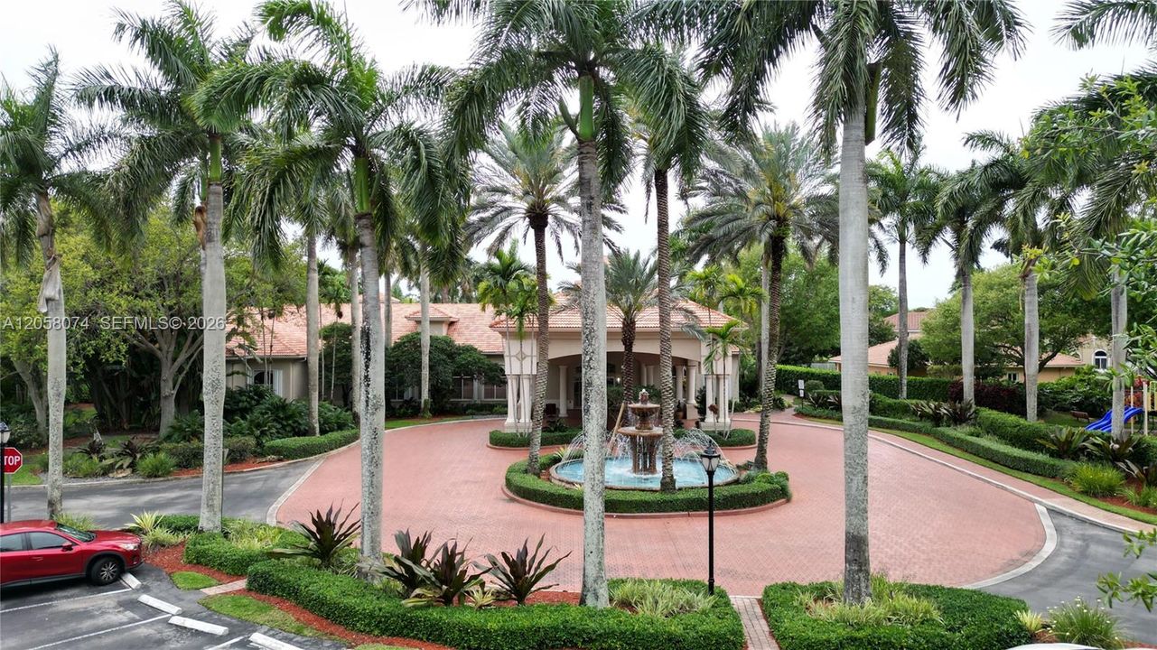 En Venta: $775,000 (3 camas, 2 baños, 2200 Pies cuadrados)