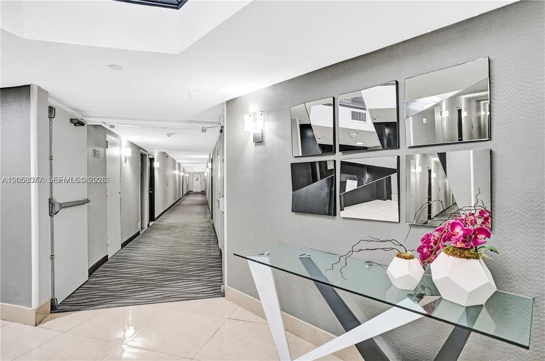 В аренду: $2,395 (1 спален, 2 ванн, 990 Квадратных фут)