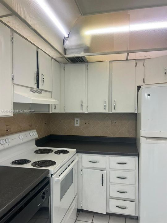 En Renta: $2,200 (2 camas, 2 baños, 1012 Pies cuadrados)