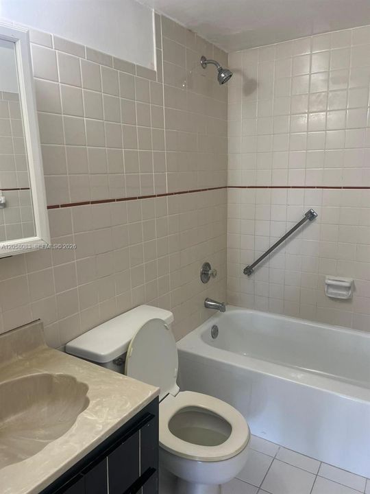 En Renta: $2,200 (2 camas, 2 baños, 1012 Pies cuadrados)