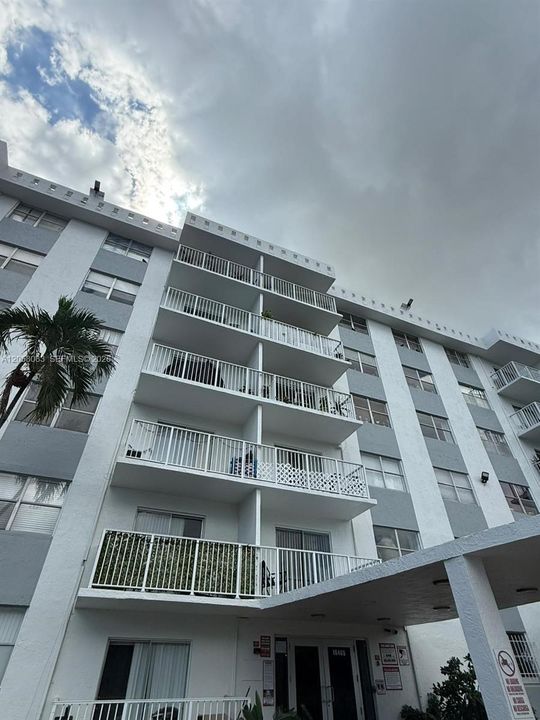 En Renta: $2,200 (2 camas, 2 baños, 1012 Pies cuadrados)