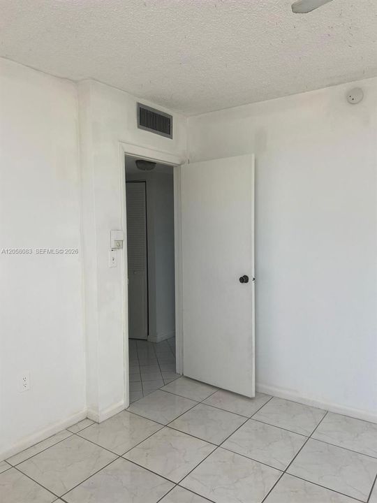 En Renta: $2,200 (2 camas, 2 baños, 1012 Pies cuadrados)