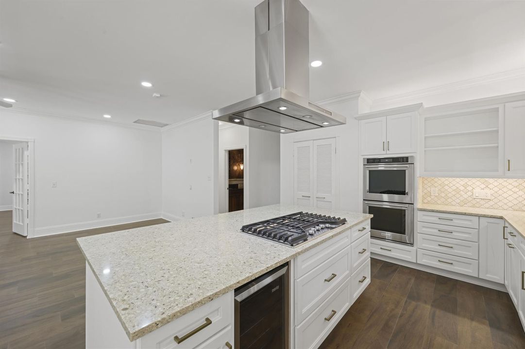 2396 Shore Drive - 26.jpg-FULL