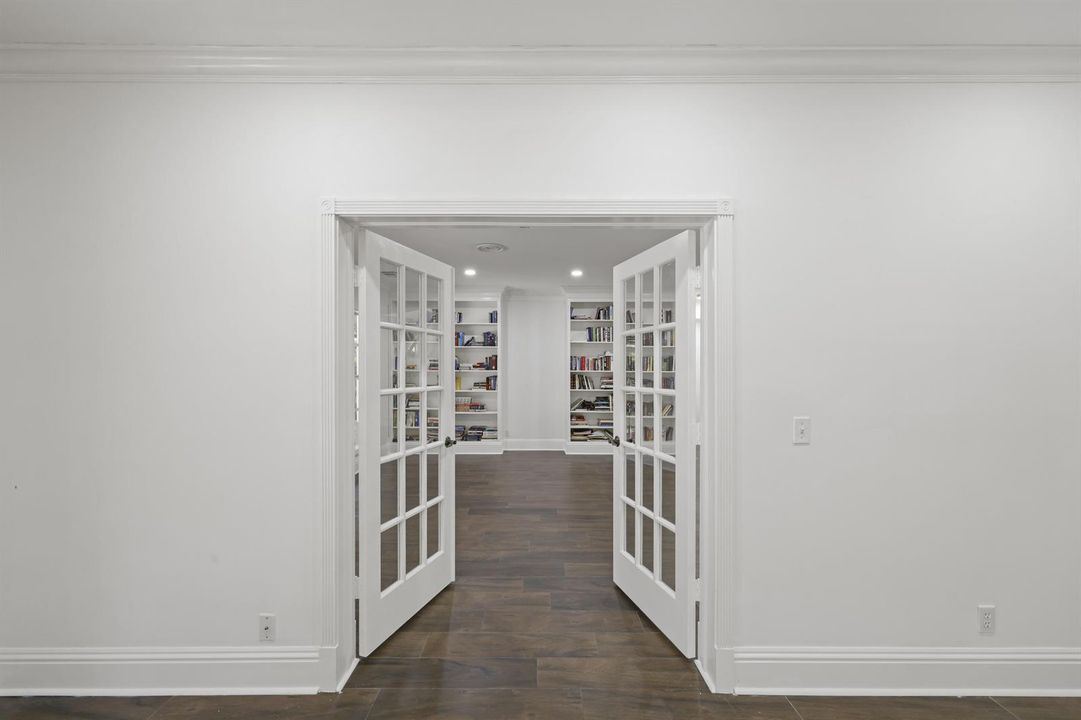2396 Shore Drive - 18.jpg-FULL