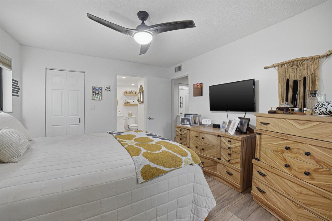Bedroom1-B