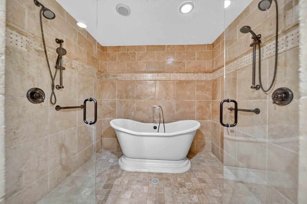 primaryshower1.jpg-SMALL