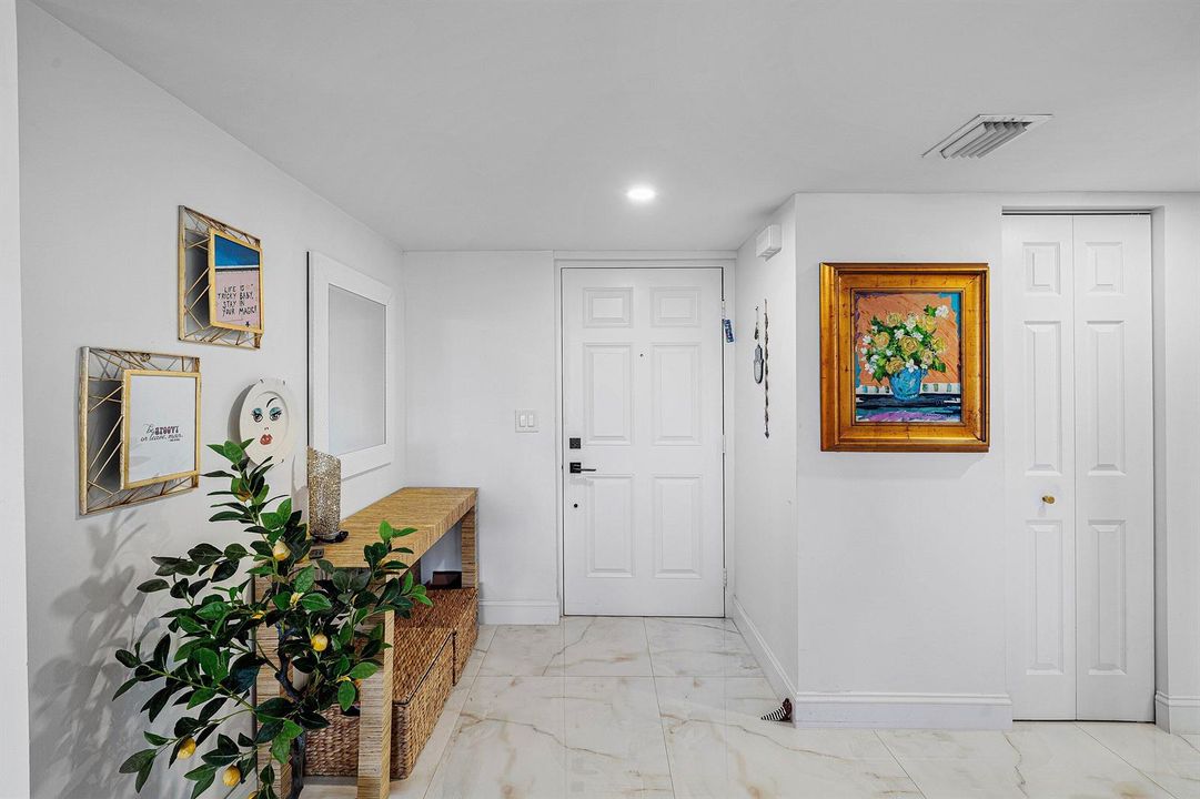 002-800JefferyStreet-307-BocaRaton-FL-33