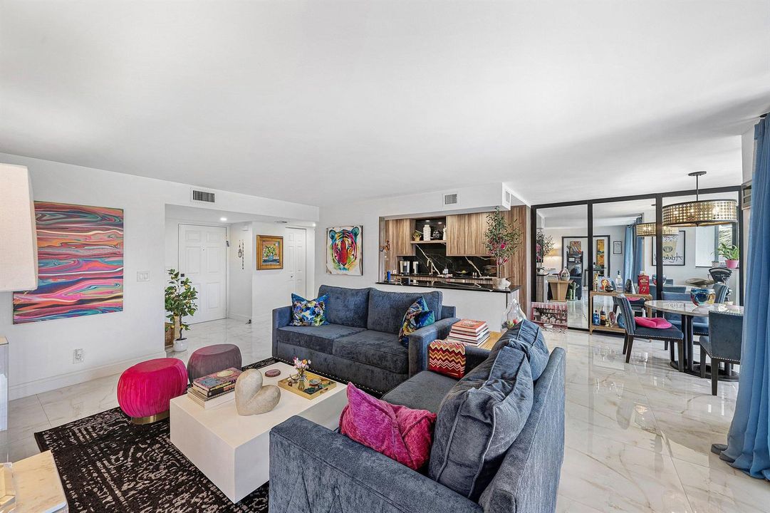 007-800JefferyStreet-307-BocaRaton-FL-33