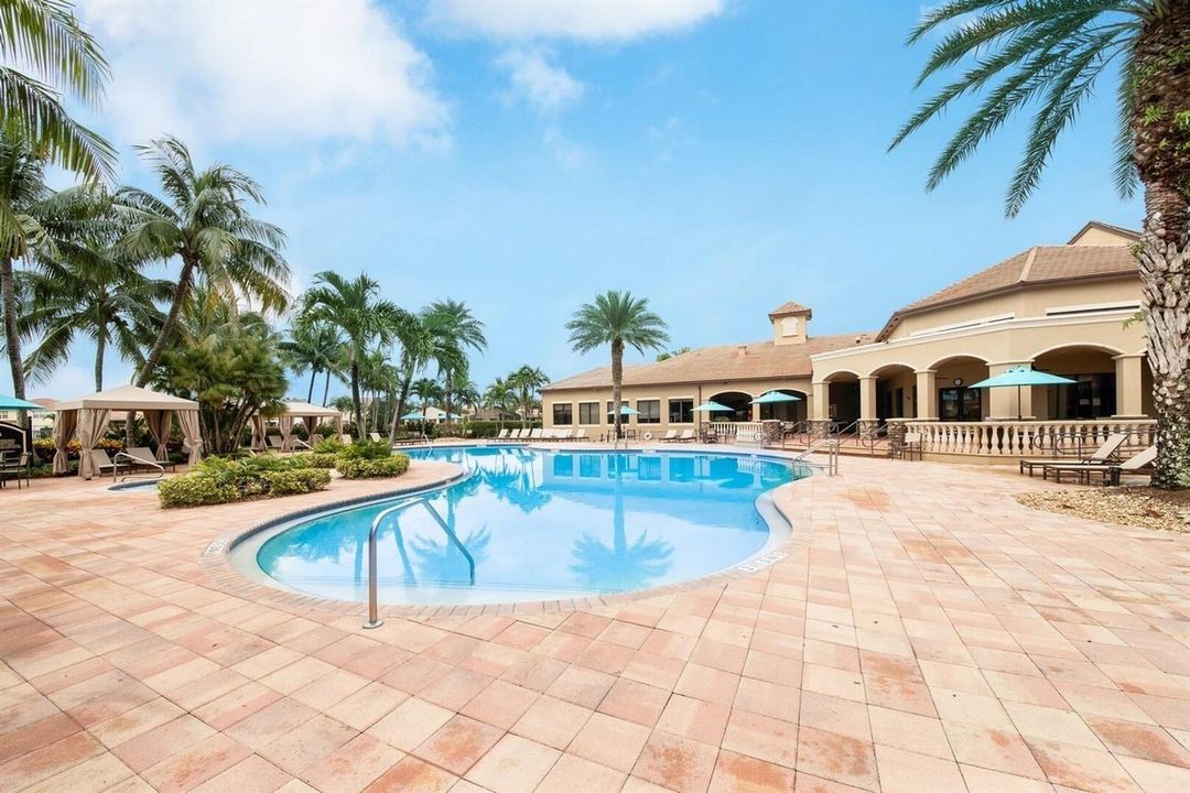 Resort Style Pool