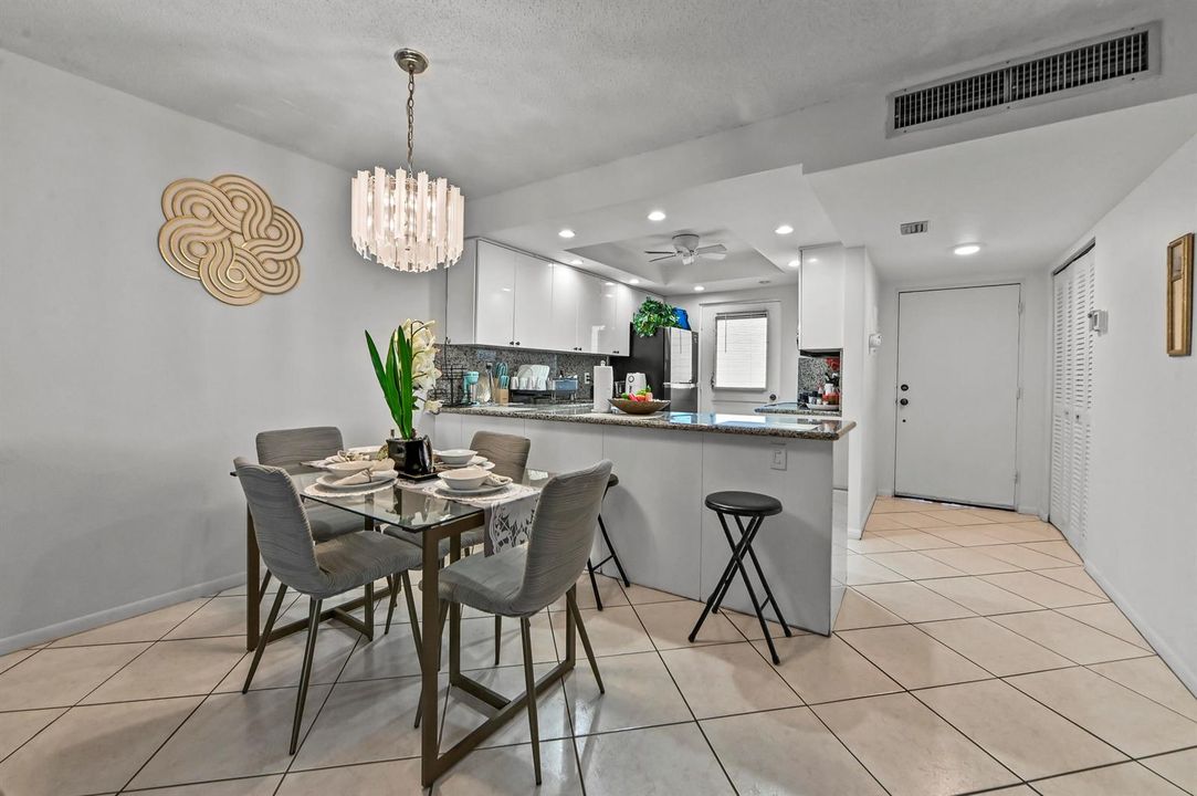 11 Dining room 02