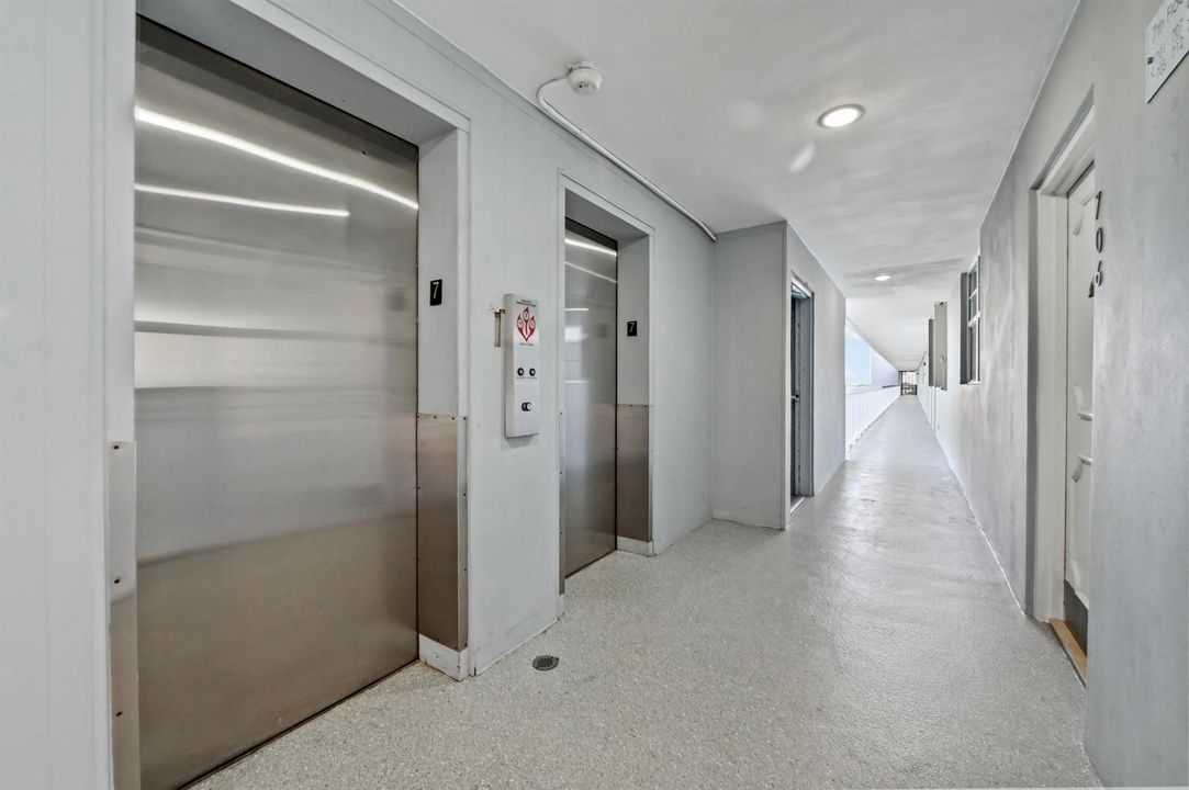 03 Elevators 01