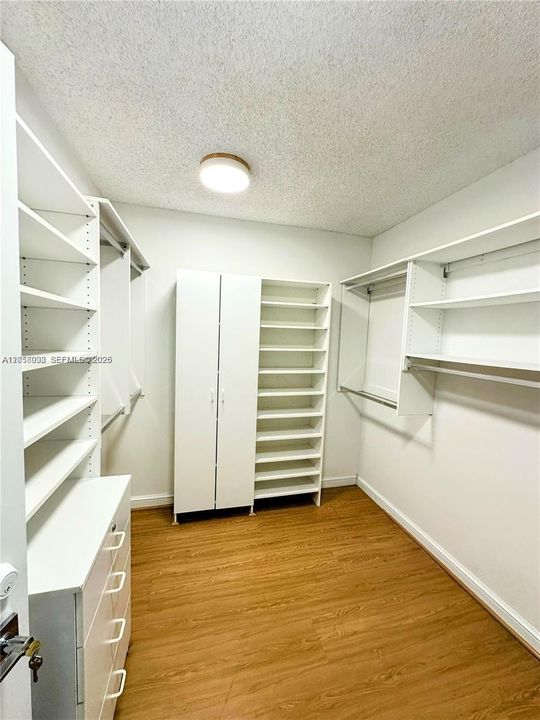 For Rent: $7,875 (3 beds, 2 baths, 2050 Square Feet)
