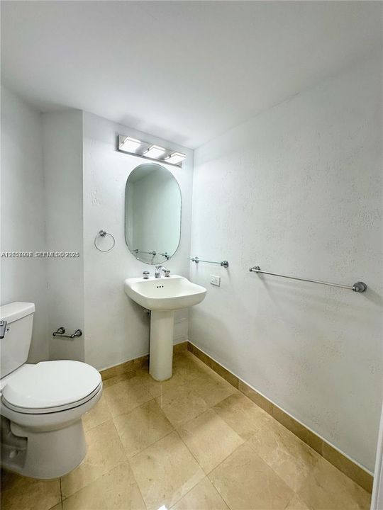 For Rent: $7,875 (3 beds, 2 baths, 2050 Square Feet)