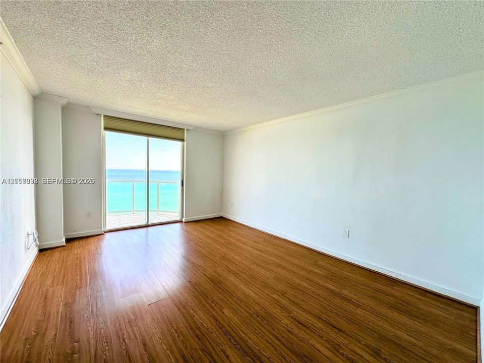 For Rent: $7,875 (3 beds, 2 baths, 2050 Square Feet)
