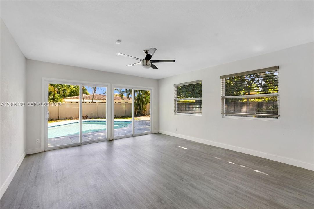 For Sale: $1,029,950 (4 beds, 2 baths, 1792 Square Feet)