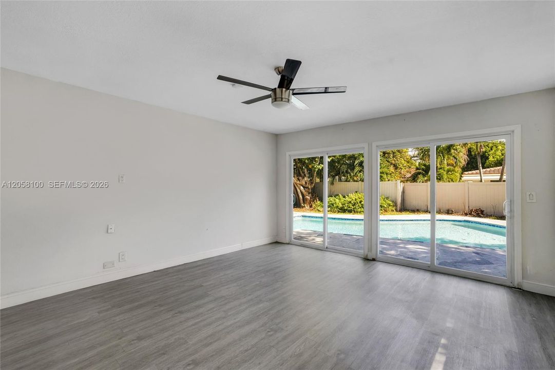 For Sale: $1,029,950 (4 beds, 2 baths, 1792 Square Feet)