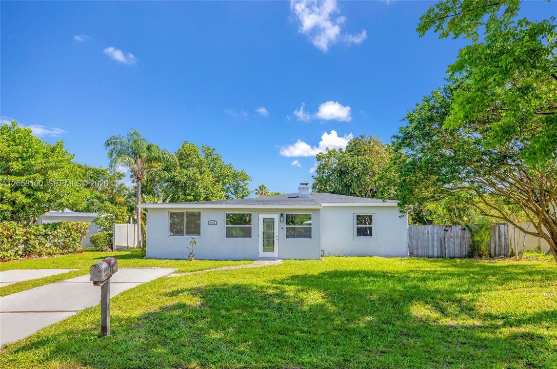 For Sale: $1,029,950 (4 beds, 2 baths, 1792 Square Feet)