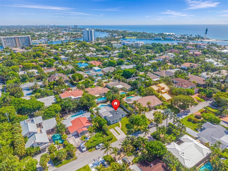 For Sale: $1,029,950 (4 beds, 2 baths, 1792 Square Feet)