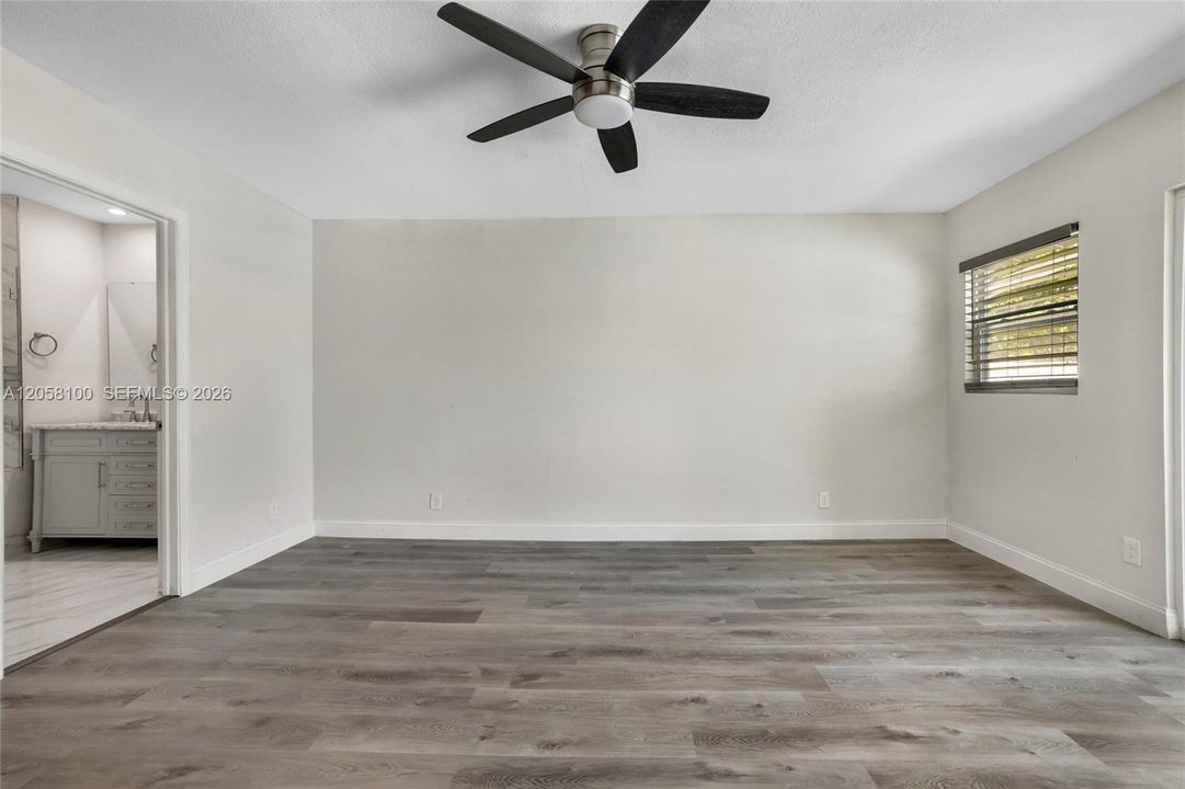 For Sale: $1,029,950 (4 beds, 2 baths, 1792 Square Feet)