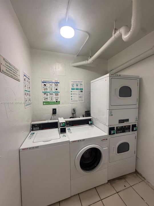For Sale: $218,000 (2 beds, 1 baths, 765 Square Feet)
