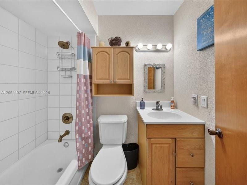На продажу: $645,000 (4 спален, 2 ванн, 1665 Квадратных фут)