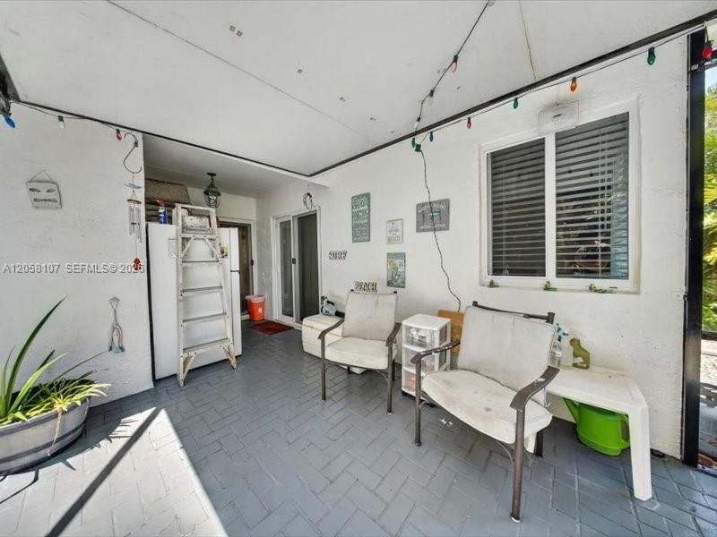На продажу: $645,000 (4 спален, 2 ванн, 1665 Квадратных фут)