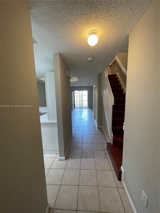 For Rent: $2,550 (3 beds, 2 baths, 1150 Square Feet)