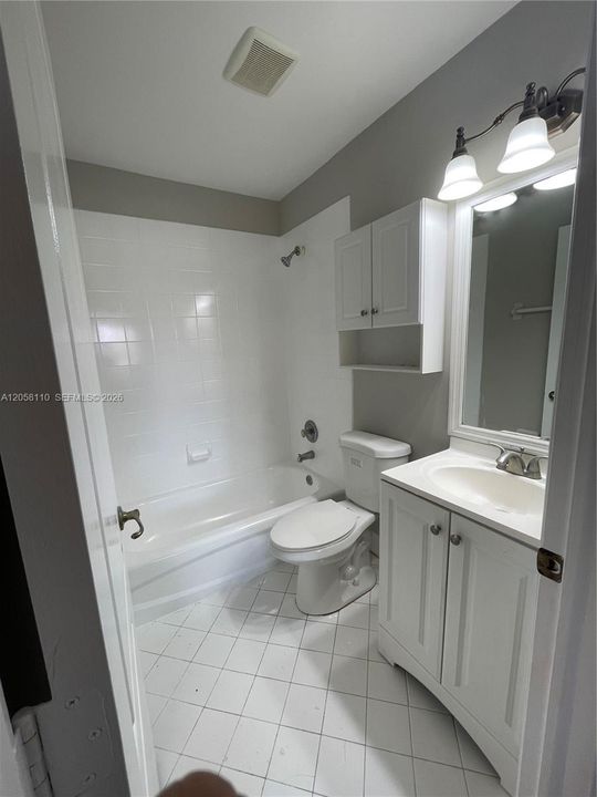 For Rent: $2,550 (3 beds, 2 baths, 1150 Square Feet)