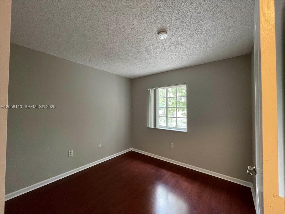 For Rent: $2,550 (3 beds, 2 baths, 1150 Square Feet)