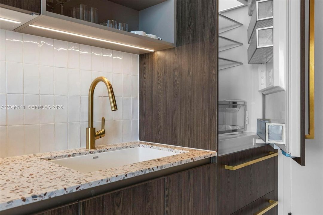 На продажу: $525,000 (1 спален, 1 ванн, 504 Квадратных фут)