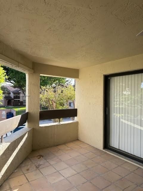 For Rent: $2,600 (2 beds, 2 baths, 1334 Square Feet)