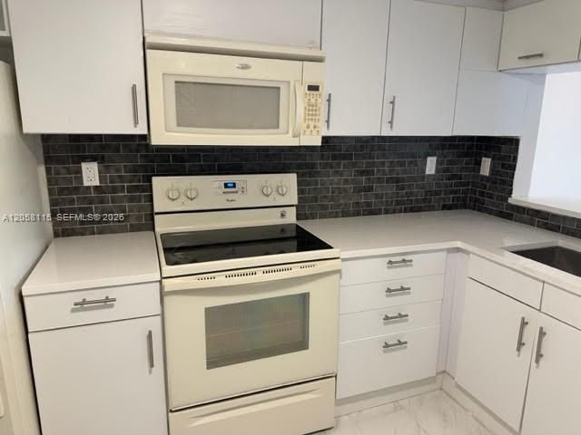 For Rent: $2,600 (2 beds, 2 baths, 1334 Square Feet)
