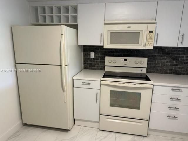 For Rent: $2,600 (2 beds, 2 baths, 1334 Square Feet)