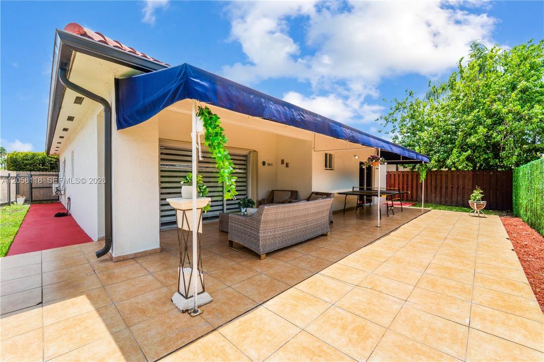 For Sale: $675,000 (3 beds, 2 baths, 1627 Square Feet)