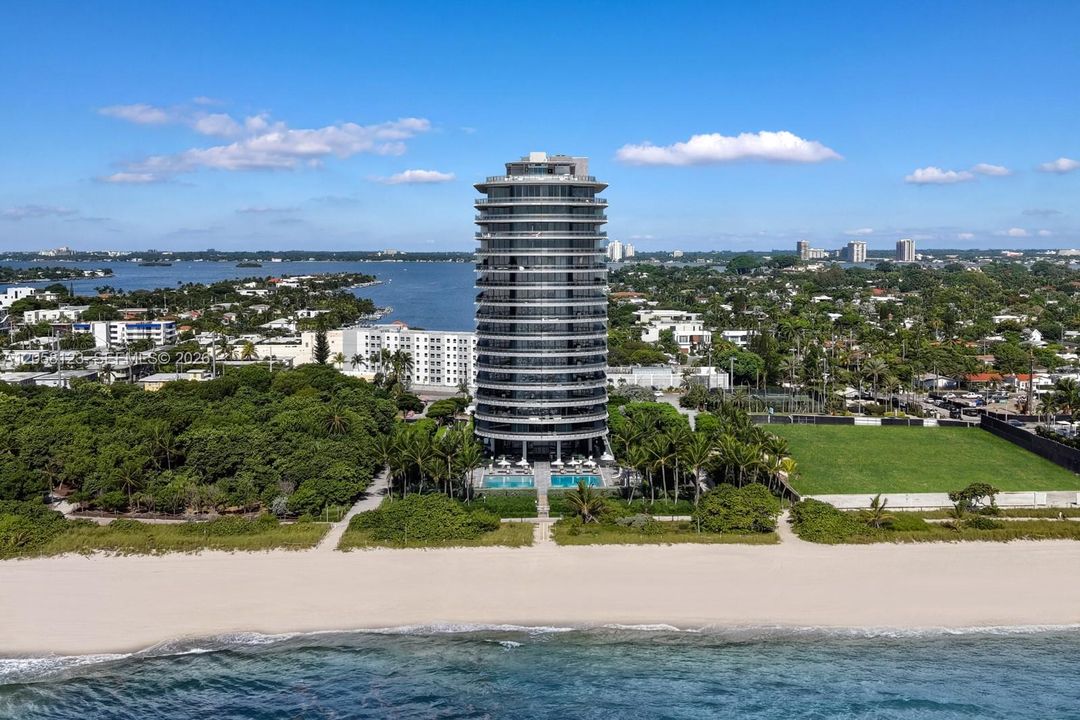 For Sale: $8,475,000 (3 beds, 3 baths, 2233 Square Feet)