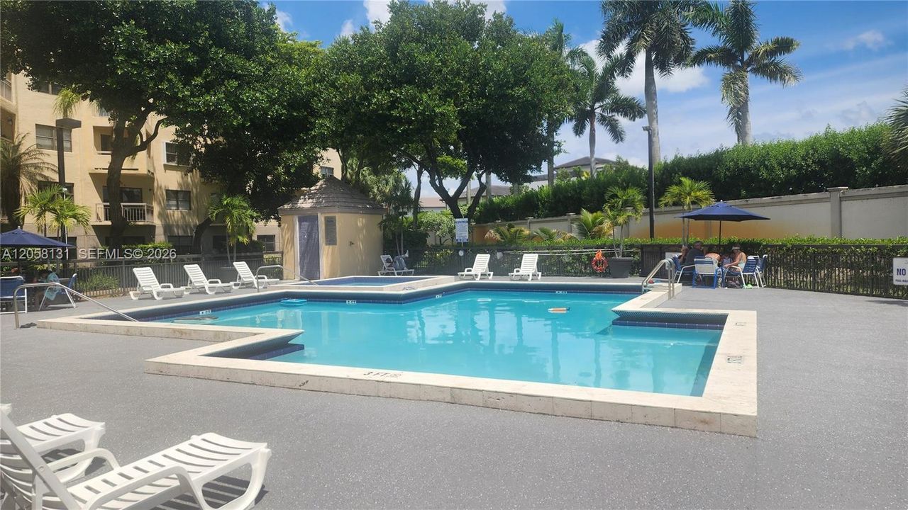 For Rent: $1,795 (1 beds, 1 baths, 710 Square Feet)