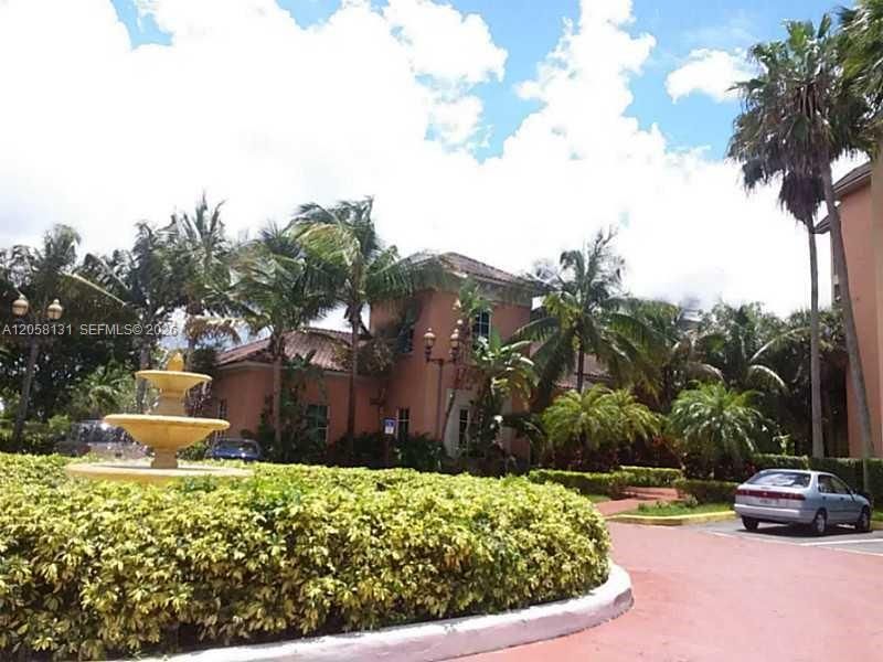 For Rent: $1,850 (1 beds, 1 baths, 710 Square Feet)