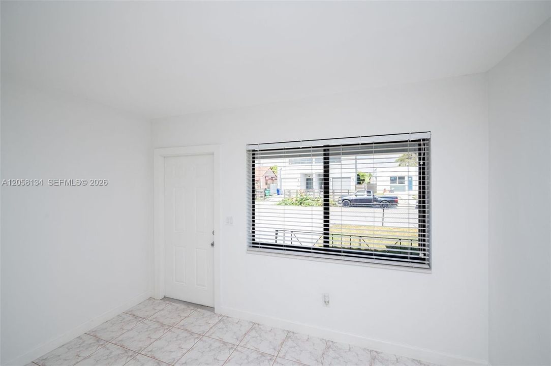 En Venta: $895,000 (3 camas, 2 baños, 1472 Pies cuadrados)