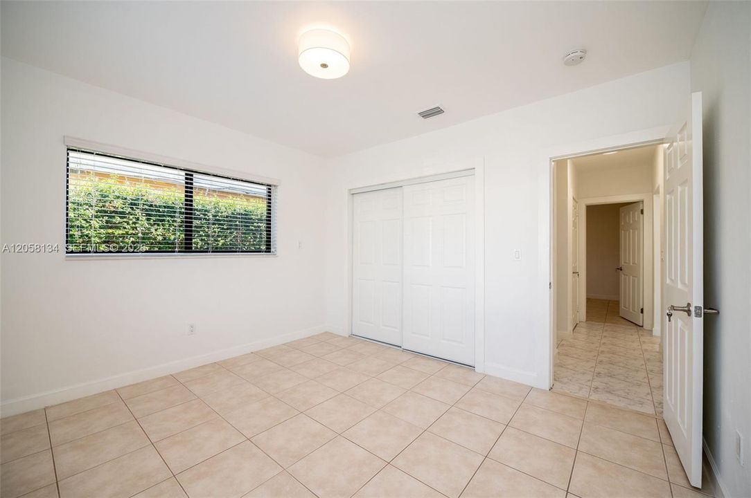 En Venta: $895,000 (3 camas, 2 baños, 1472 Pies cuadrados)