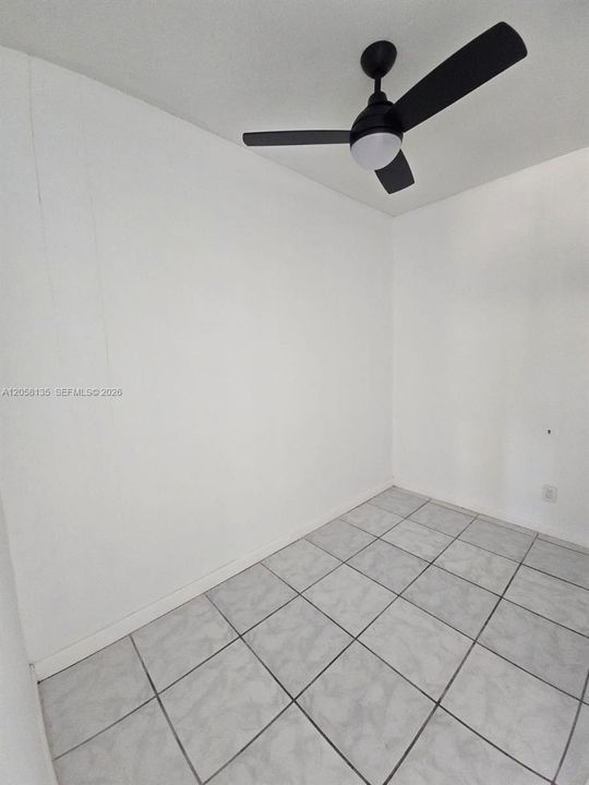 For Rent: $1,800 (2 beds, 1 baths, 1520 Square Feet)