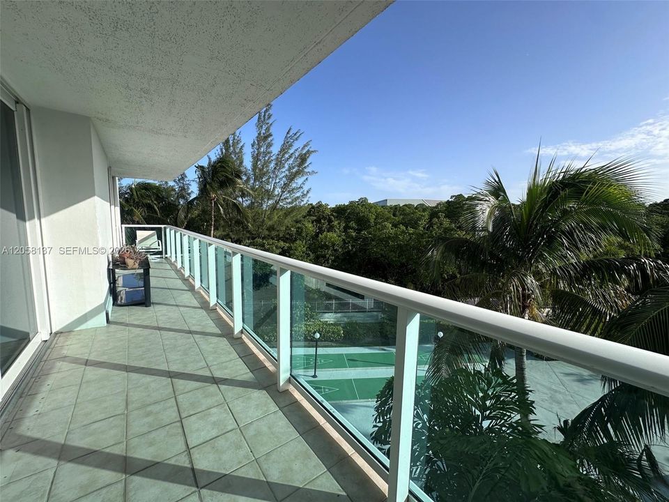 En Venta: $626,000 (2 camas, 2 baños, 1521 Pies cuadrados)