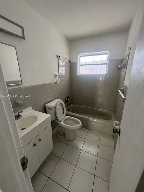В аренду: $3,000 (3 спален, 2 ванн, 1000 Квадратных фут)