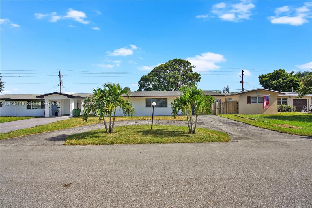 En Venta: $620,000 (3 camas, 2 baños, 1377 Pies cuadrados)