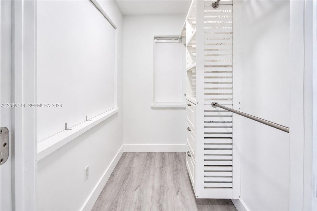 En Venta: $620,000 (3 camas, 2 baños, 1377 Pies cuadrados)