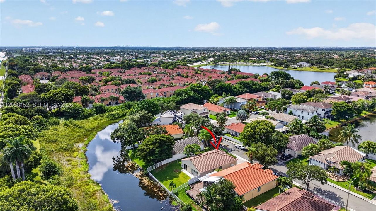En Venta: $643,000 (3 camas, 2 baños, 1528 Pies cuadrados)