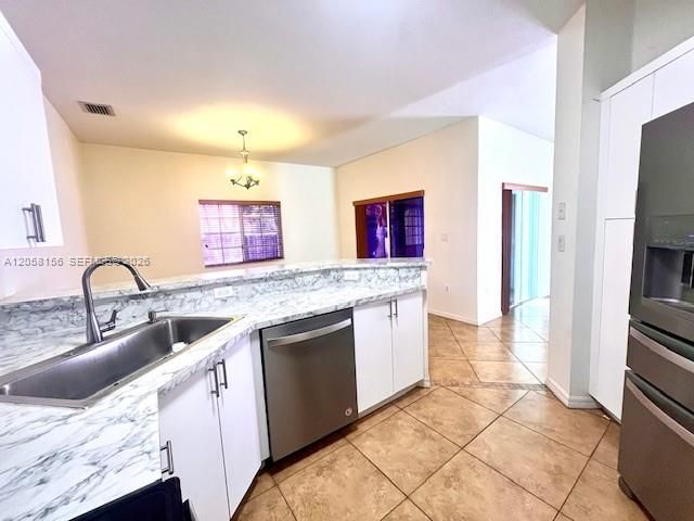 For Rent: $3,300 (4 beds, 2 baths, 1791 Square Feet)