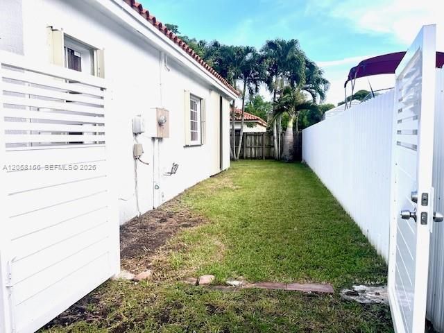 For Rent: $3,300 (4 beds, 2 baths, 1791 Square Feet)