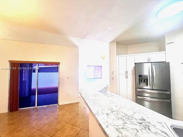 For Rent: $3,300 (4 beds, 2 baths, 1791 Square Feet)