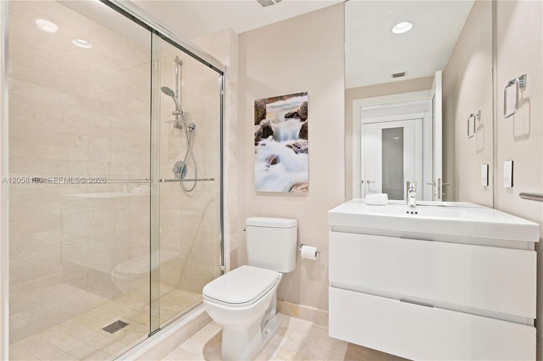 For Rent: $10,000 (3 beds, 3 baths, 2390 Square Feet)