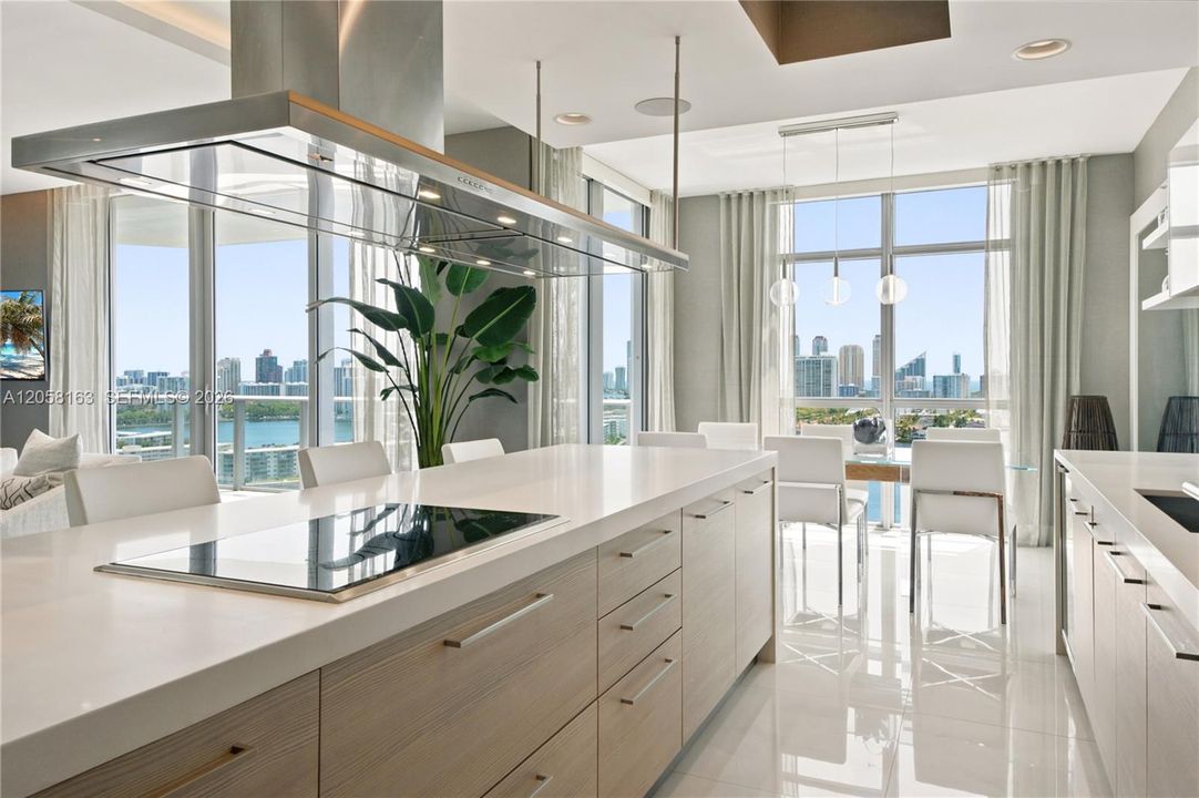 For Rent: $10,000 (3 beds, 3 baths, 2390 Square Feet)